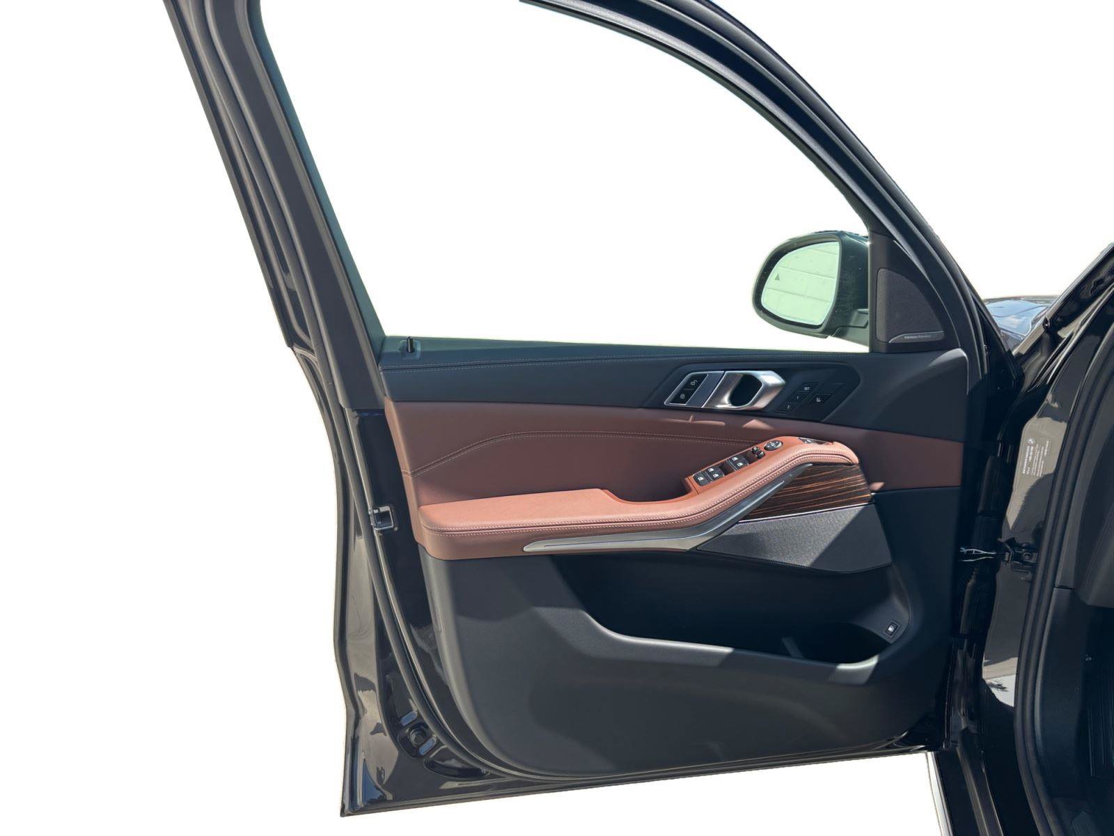 New 2026 BMW X5 xDrive50e AWD/4WD image 19