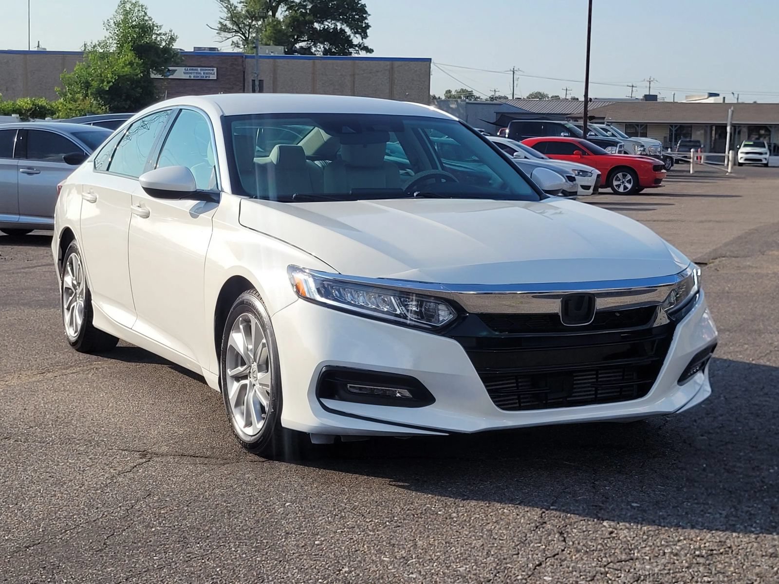 Used 2018 Honda Accord LX image 10