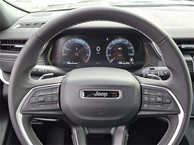 New 2025 Jeep Grand Cherokee L Laredo image 15