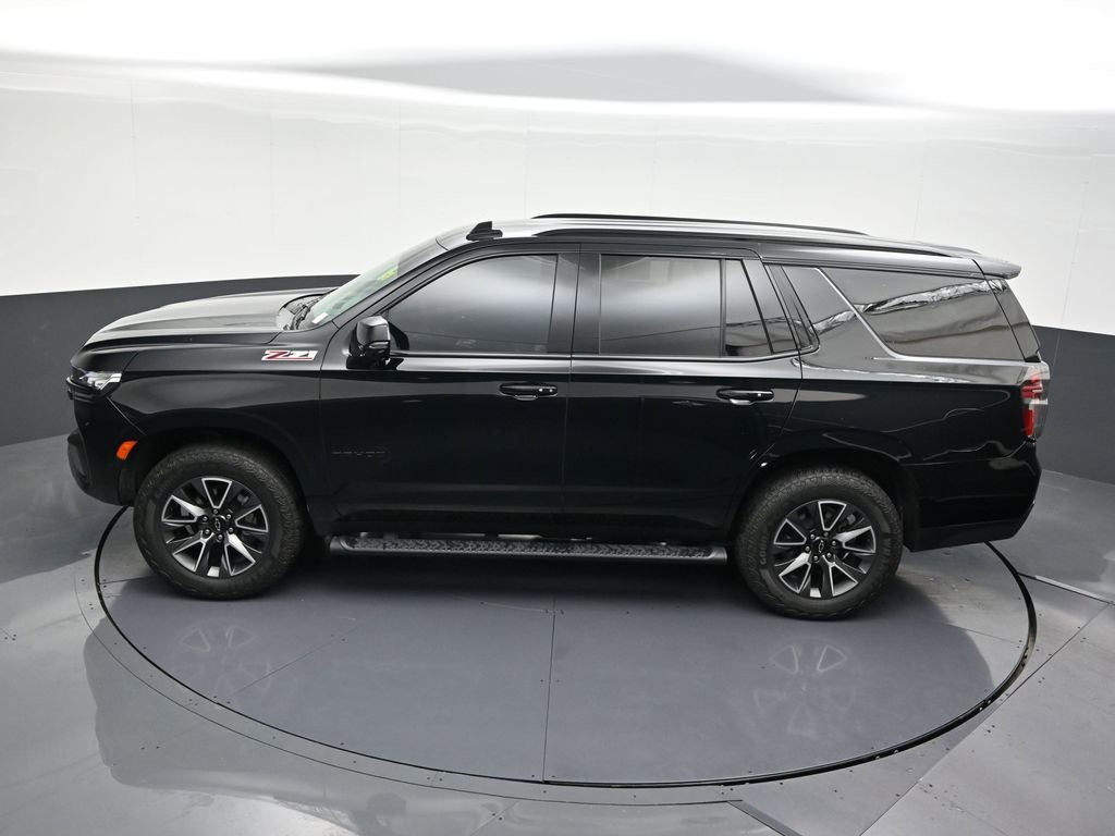 Used 2024 Chevrolet Tahoe Z71 w/ Luxury Package image 17