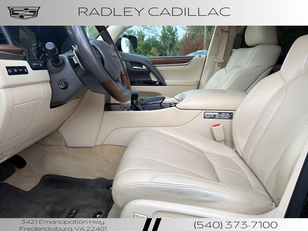 Used 2019 Lexus LX 570 4WD w/ Luxury Package image 3