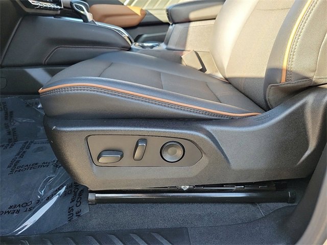 Used 2024 GMC Canyon AT4 image 16