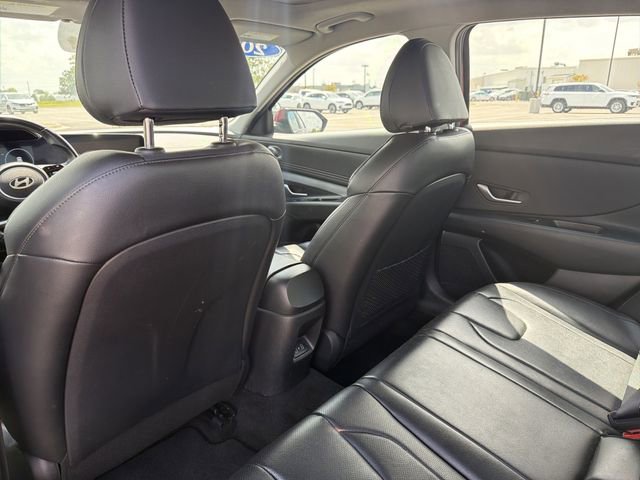 Used 2024 Hyundai Elantra Limited FWD image 16
