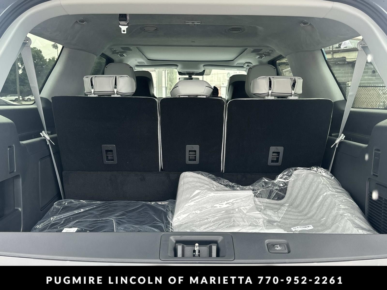 New 2027 Lincoln Navigator L Black Label AWD/4WD image 18