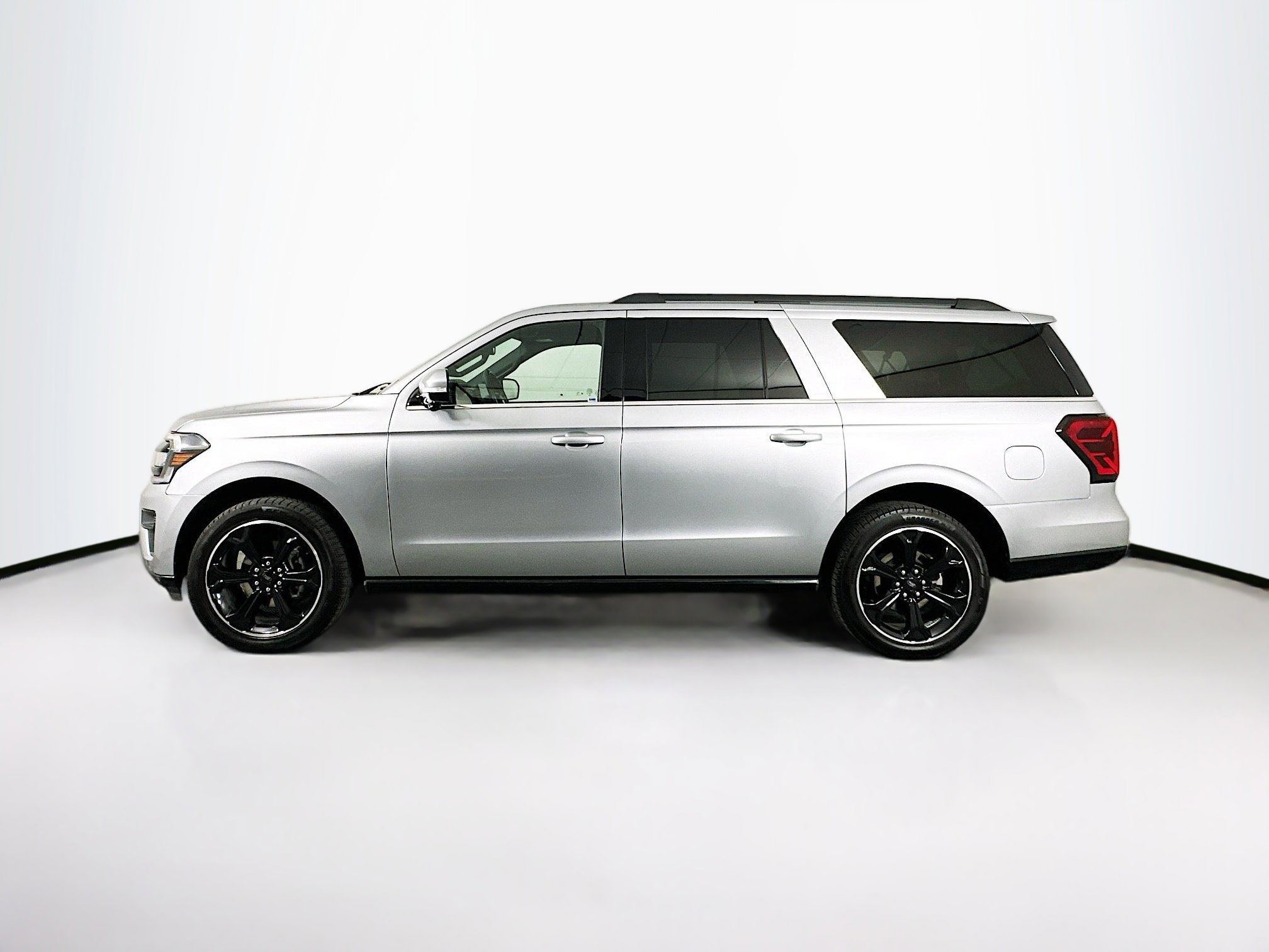 Used 2022 Ford Expedition Max Limited AWD/4WD image 4
