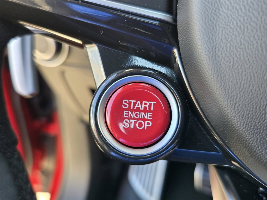 Used 2024 Alfa Romeo Stelvio Quadrifoglio image 26