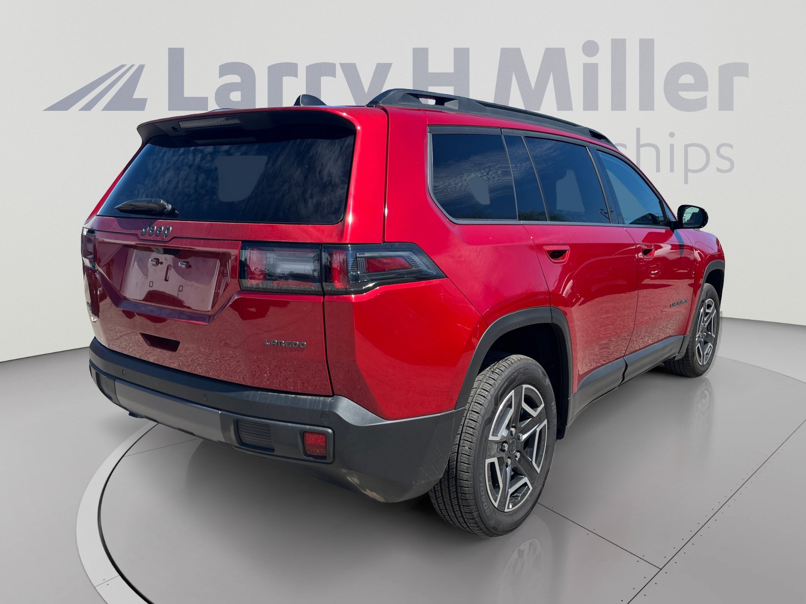 Certified 2026 Jeep Cherokee Laredo AWD/4WD image 5
