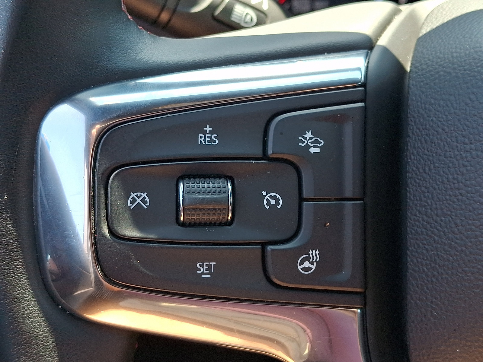Certified 2023 Chevrolet Blazer RS w/ Enhanced Convenience Package AWD/4WD image 23