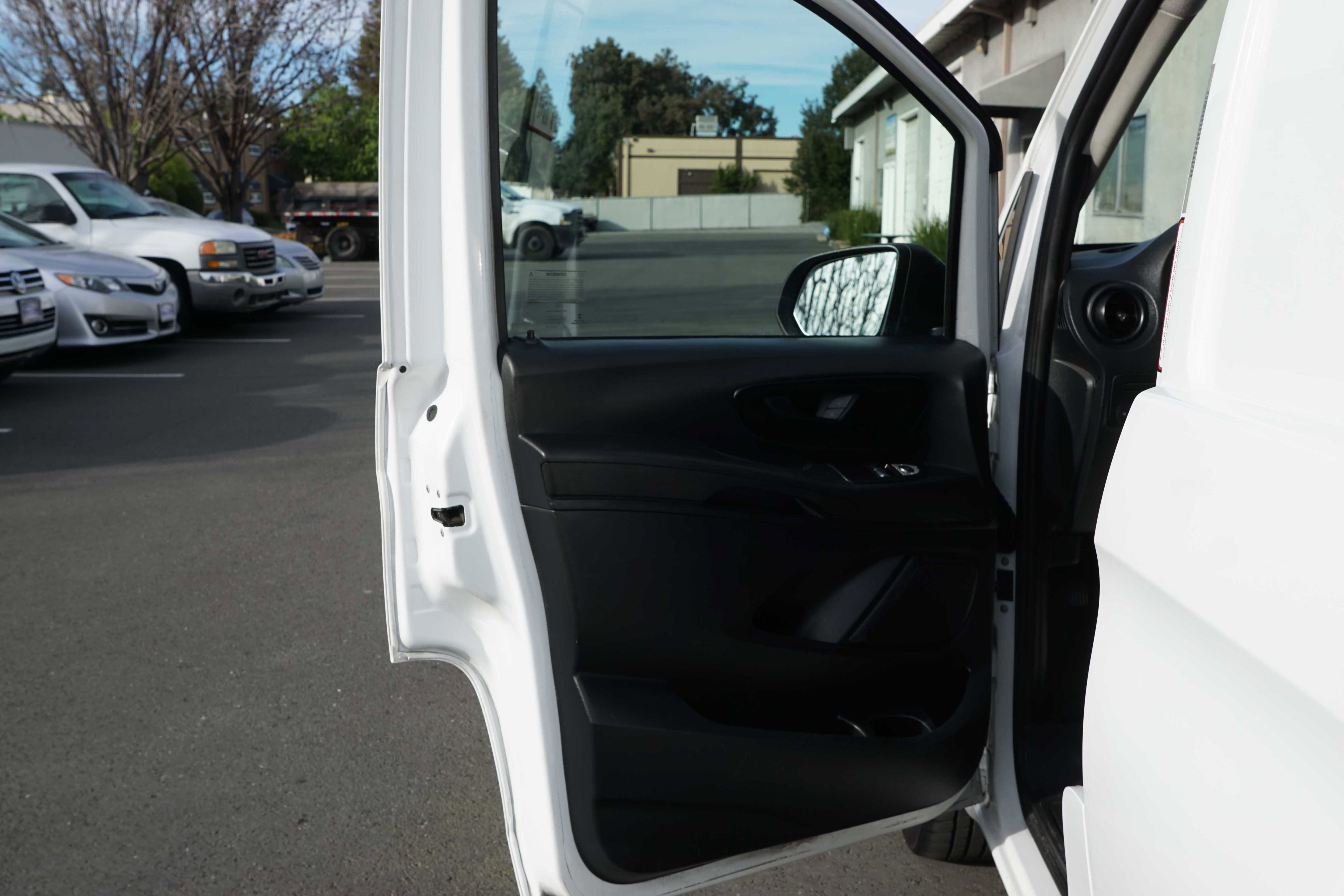 Used 2020 Mercedes-Benz Metris image 29