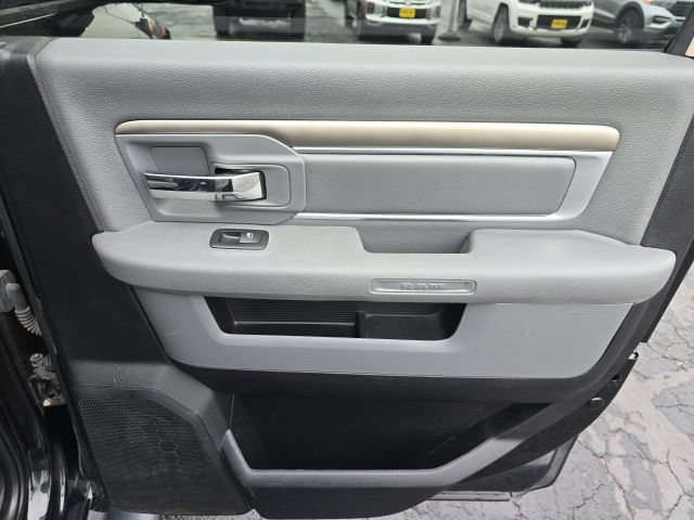 Used 2017 RAM 2500 SLT w/ Black Appearance Group image 23