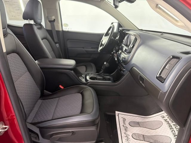Used 2021 Chevrolet Colorado Z71 AWD/4WD image 28