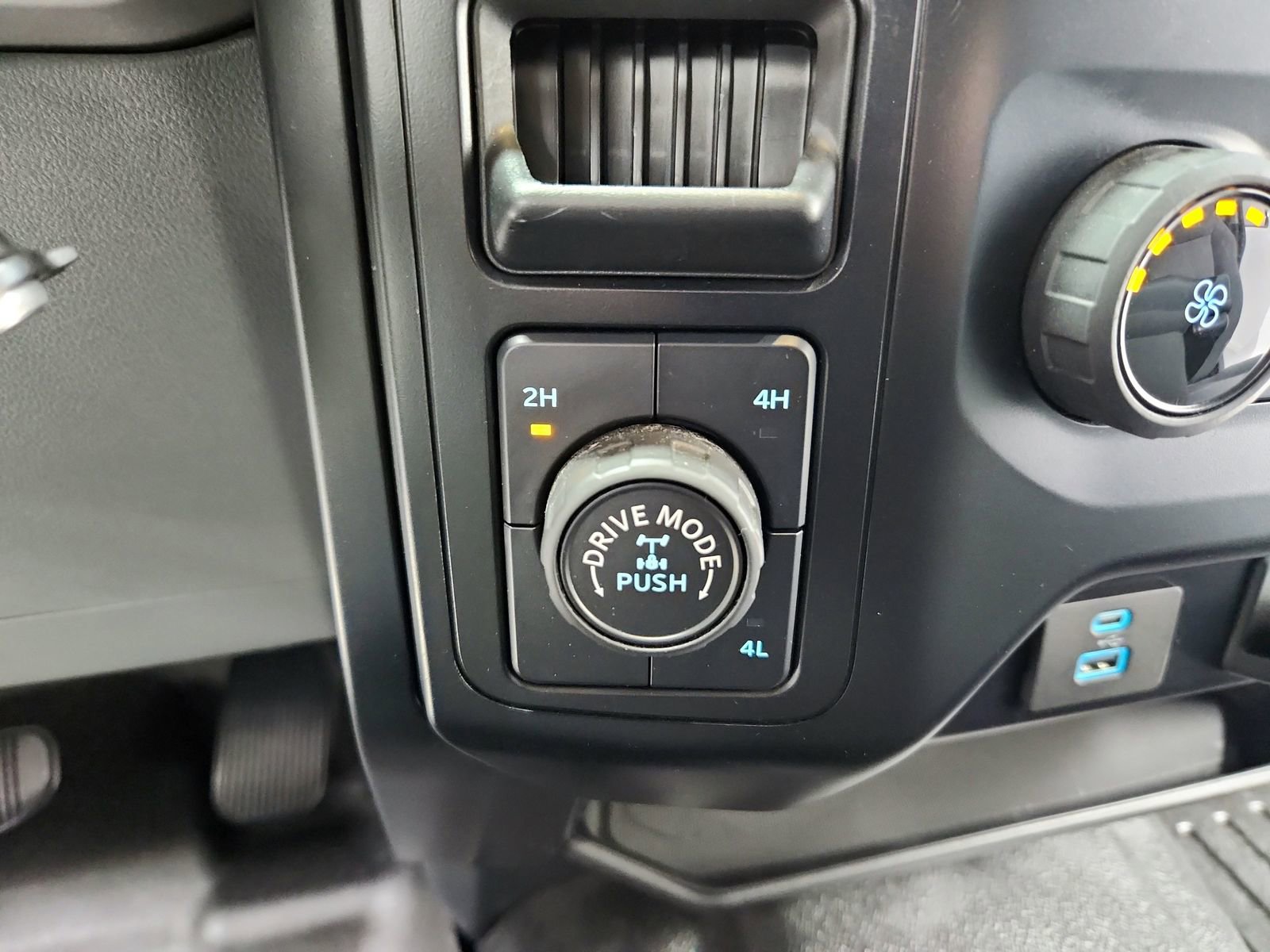 Used 2023 Ford F150 XL image 25