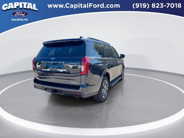 Certified 2025 Ford Expedition Active AWD/4WD image 8