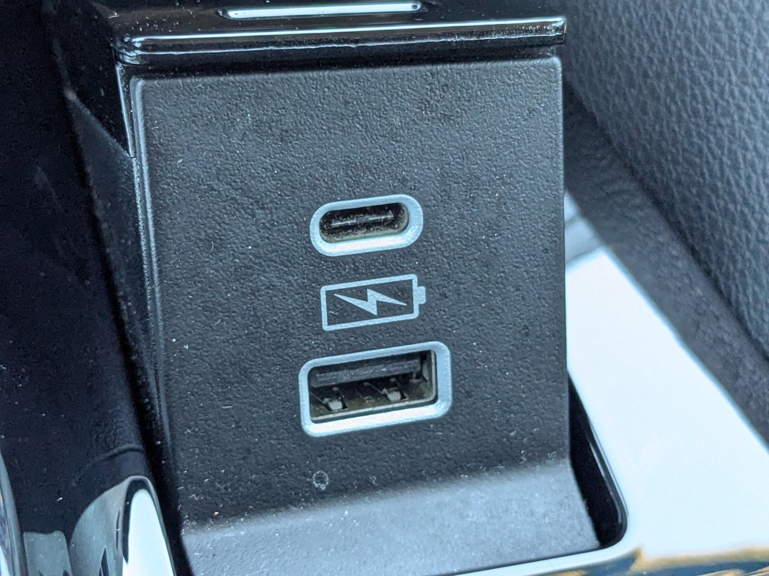 Used 2025 Acura MDX SH-AWD image 26