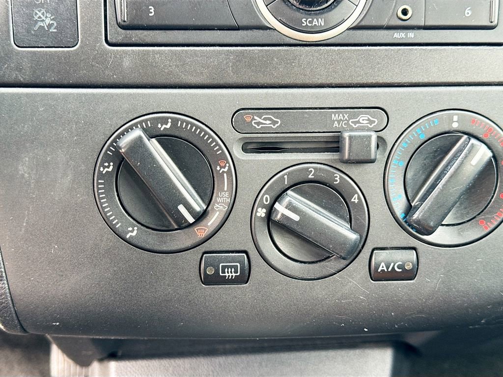 Used 2012 Nissan Versa 1.8 S w/ Plus Pkg image 18