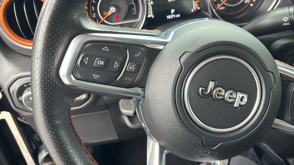 Used 2023 Jeep Gladiator Mojave w/ Cold Weather Group AWD/4WD image 17