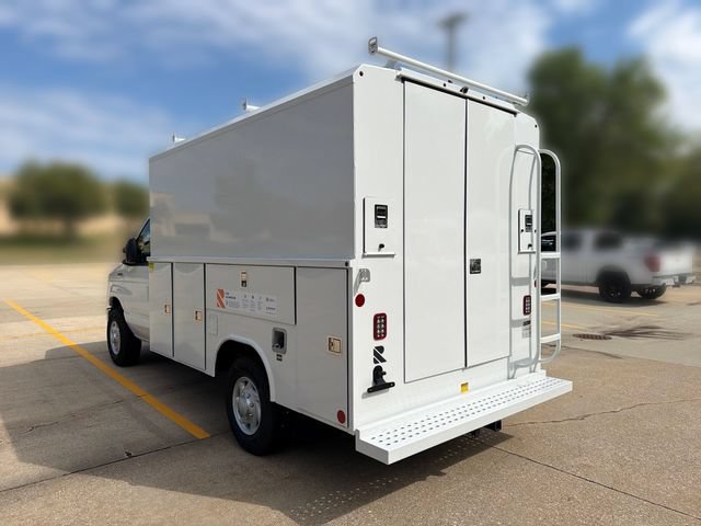 New 2026 Ford E-350 and Econoline 350 Super Duty w/ Power Equipment Group RWD image 8