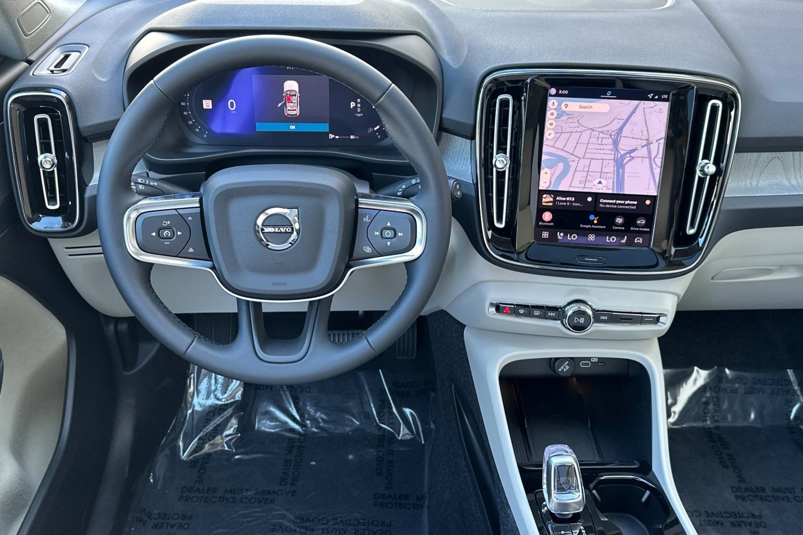 New 2026 Volvo XC40 B5 Plus w/ Protection Package Premier image 16
