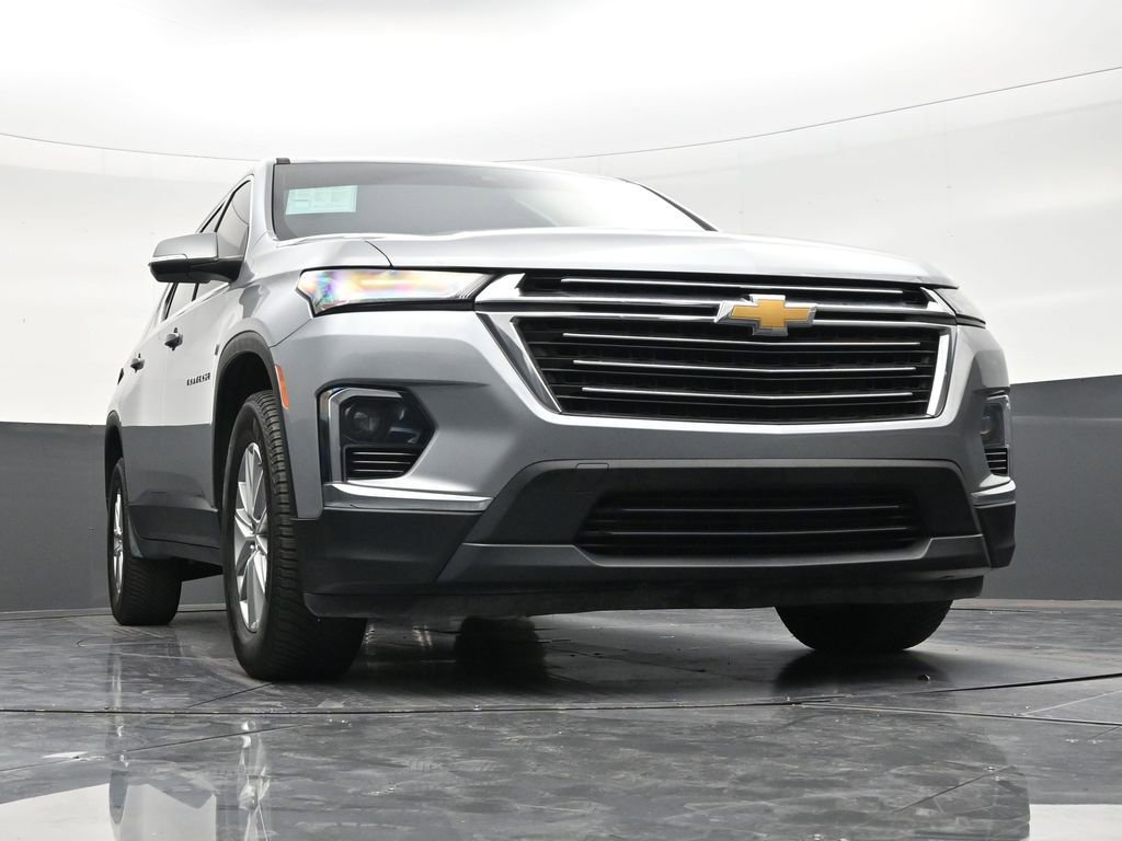 Used 2023 Chevrolet Traverse LT FWD image 27