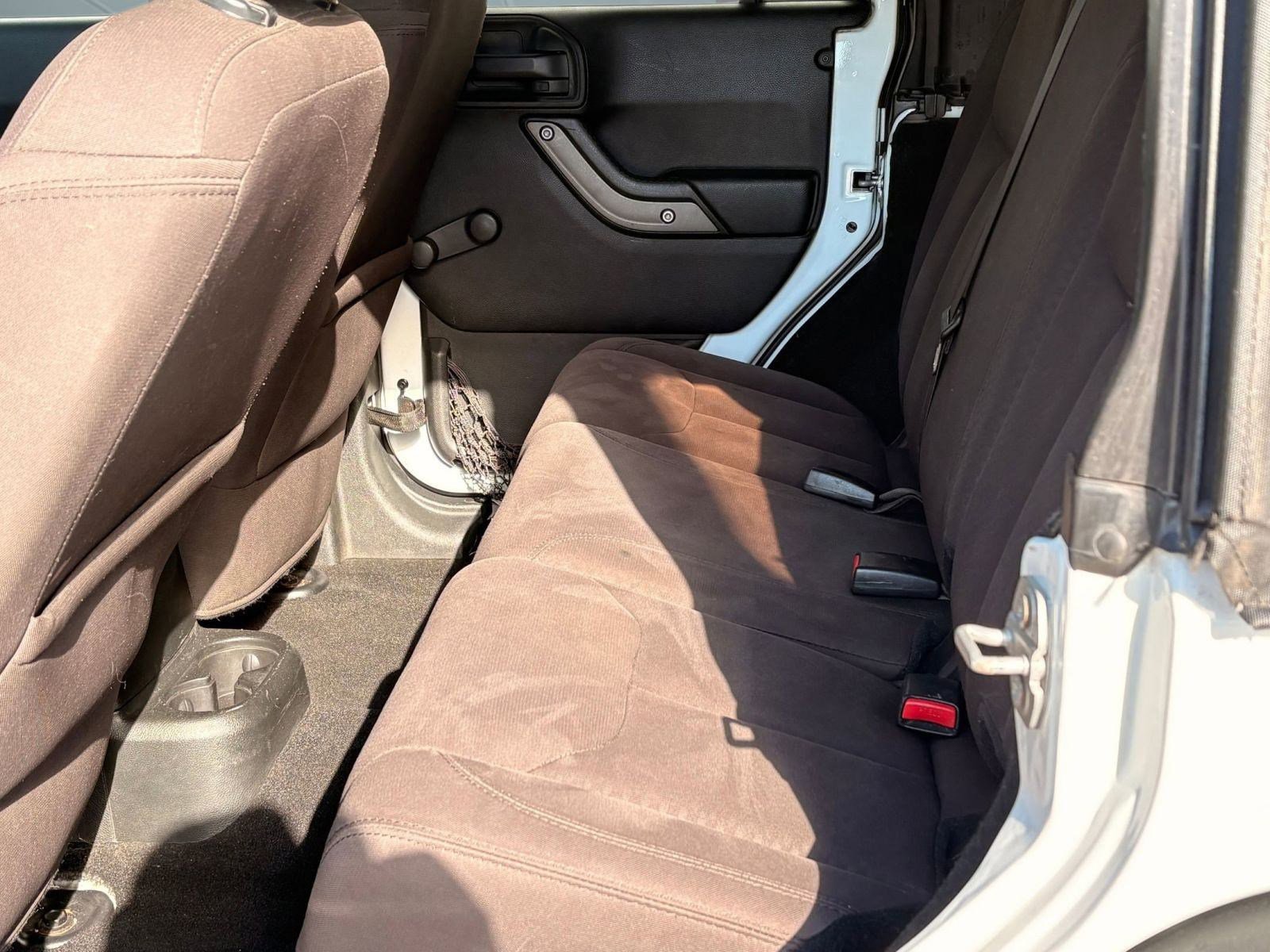 Used 2017 Jeep Wrangler Unlimited Sport w/ Connectivity Group image 15