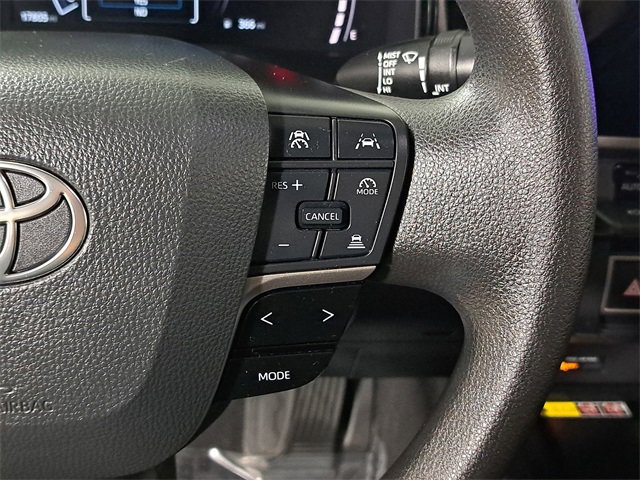 Used 2025 Toyota Camry LE w/ Convenience Package image 25