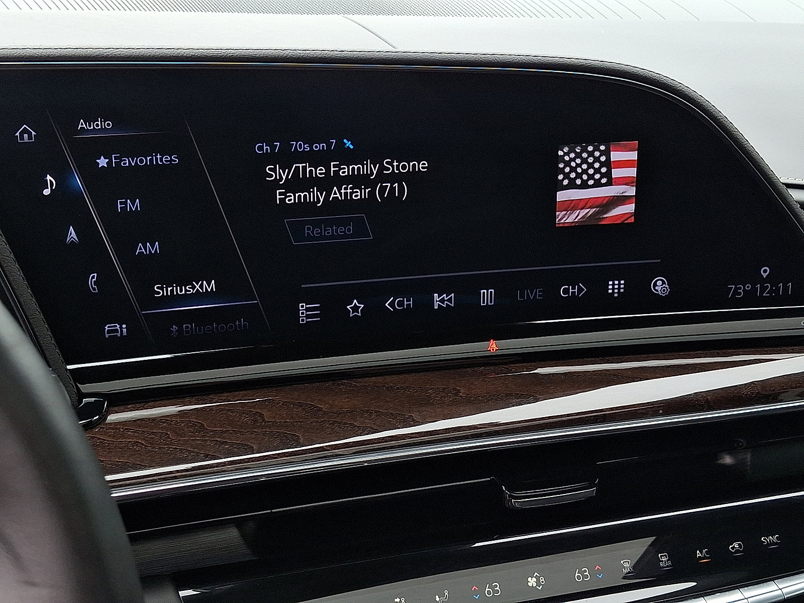 Certified 2022 Cadillac Escalade Sport Platinum w/ LPO, ONYX Package image 21