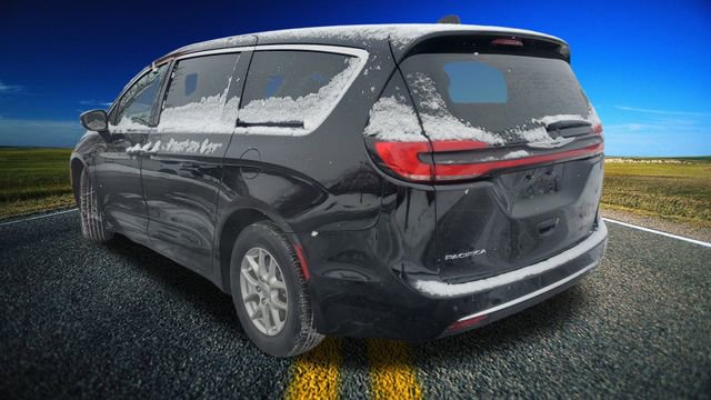 Certified 2024 Chrysler Pacifica Touring-L video 2