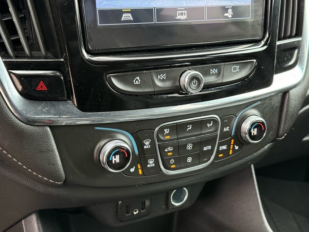 Used 2023 Chevrolet Traverse LT w/ LPO, Floor Liner Package image 23