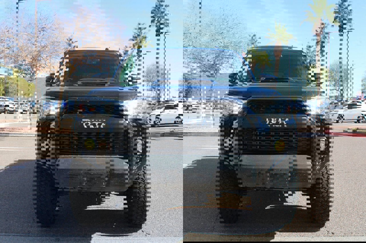 Used 2019 Toyota 4Runner TRD Off-Road Premium image 9