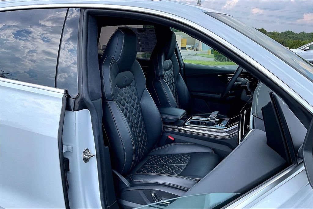 Used 2023 Audi SQ8 Prestige AWD/4WD image 31
