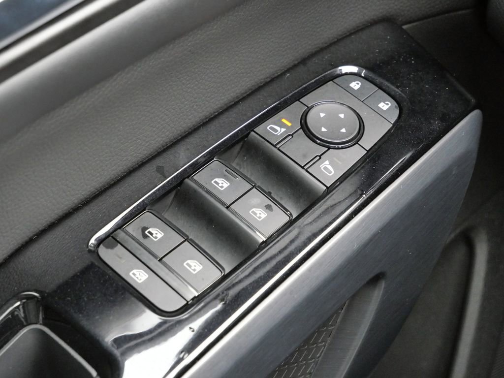 Used 2023 Nissan Pathfinder SL image 17