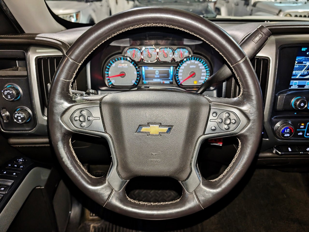 Used 2017 Chevrolet Silverado 1500 LTZ Z71 image 33