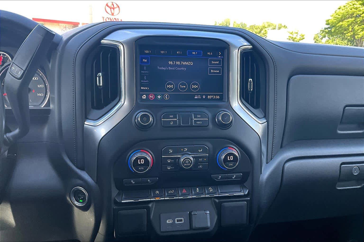 Used 2020 Chevrolet Silverado 1500 RST w/ All-Star Edition AWD/4WD image 35