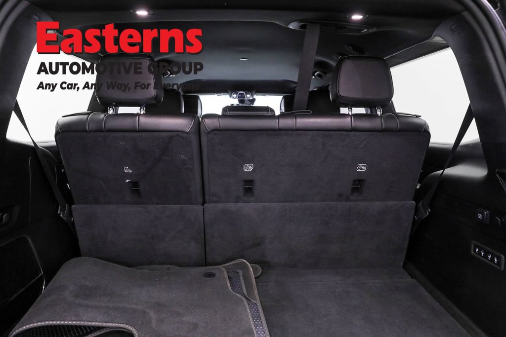 Used 2023 Jeep Wagoneer Series III w/ Preferred Equipment Group RWD image 9