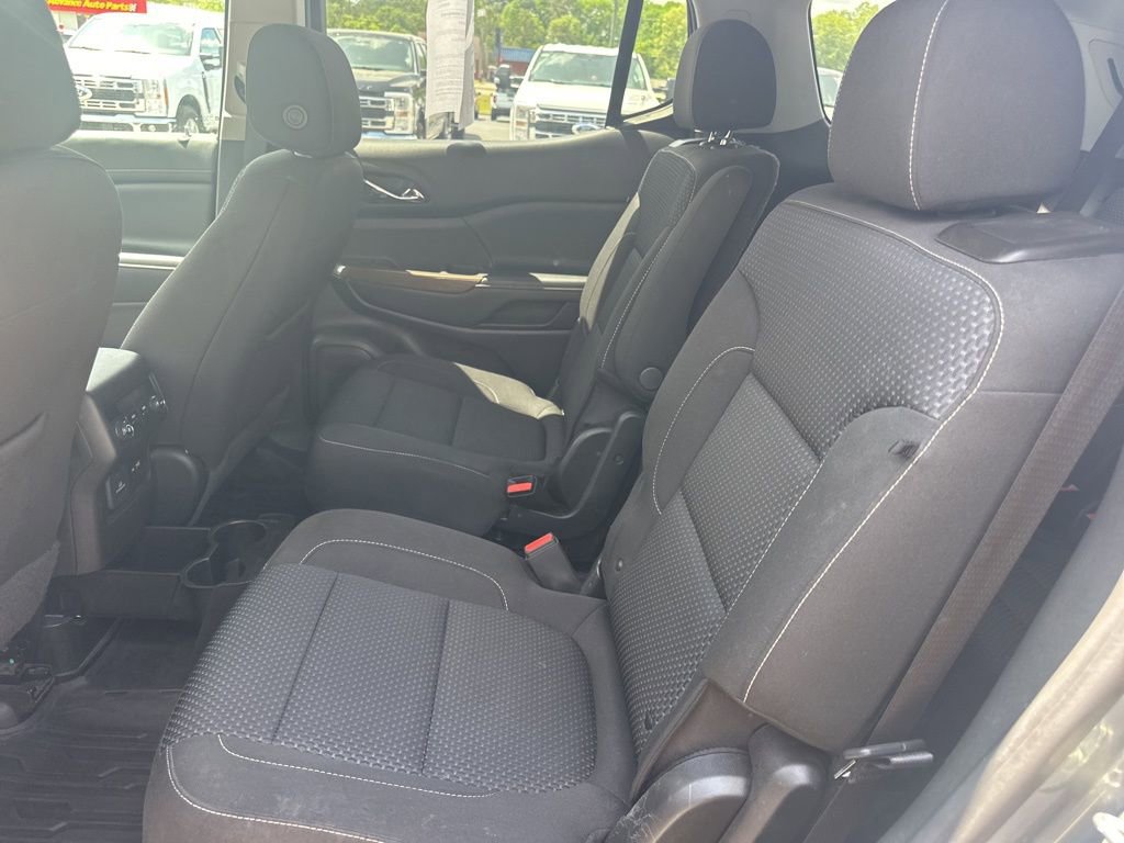 Used 2022 GMC Acadia SLE w/ Driver Convenience Package FWD image 26