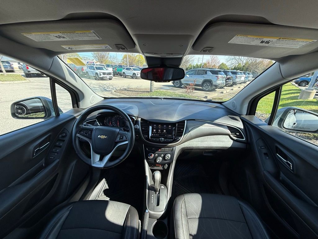 Used 2020 Chevrolet Trax LT w/ LT Convenience Package FWD image 27