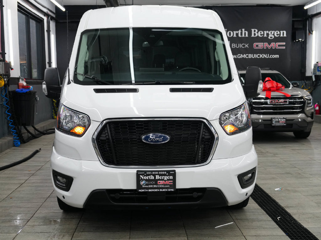 Used 2025 Ford Transit 350 XLT RWD image 2