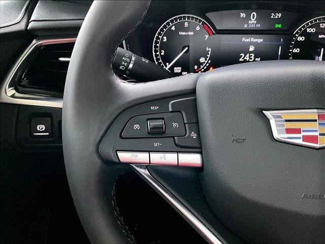 Certified 2025 Cadillac XT6 Luxury FWD image 20