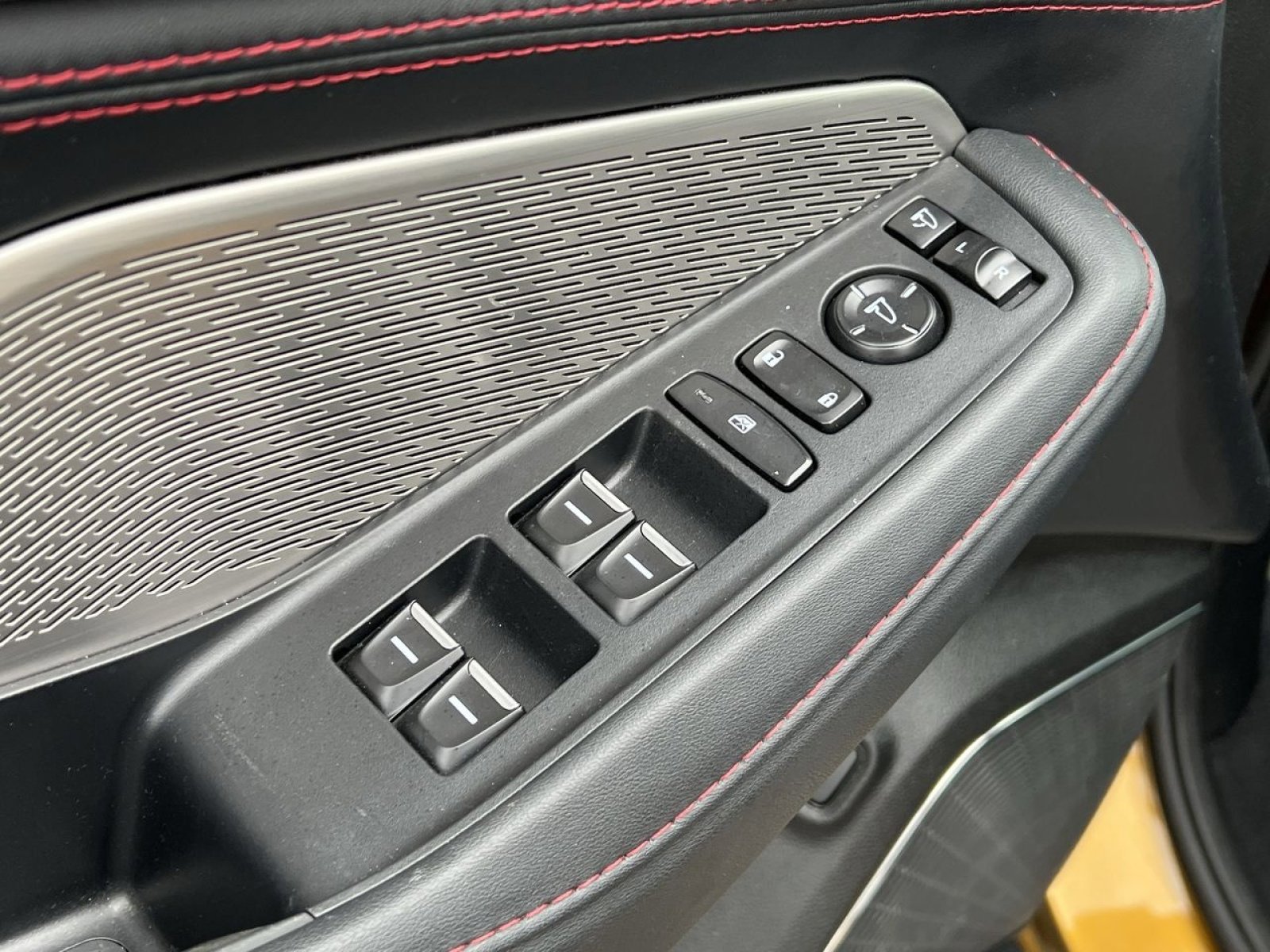 Used 2022 Acura MDX Type S image 12