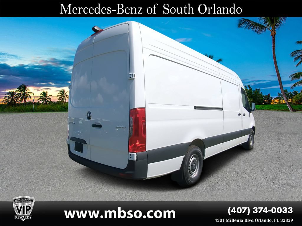 Used 2025 Mercedes-Benz Sprinter 2500 image 14