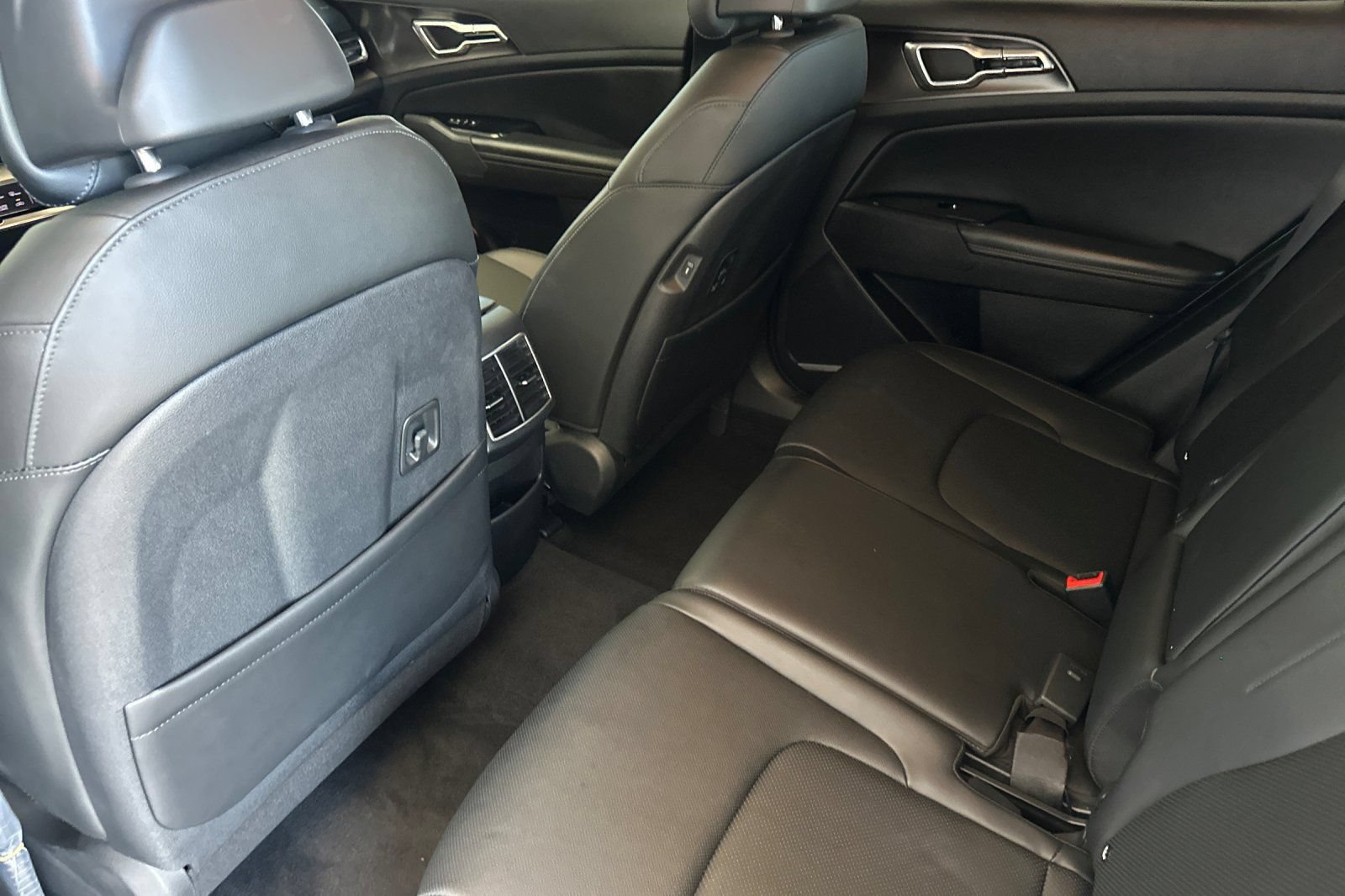 Certified 2023 Kia Sportage EX FWD image 13
