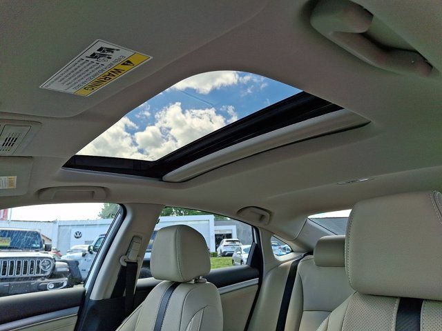 Used 2017 Honda Civic EX-L image 18