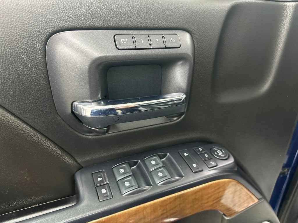 Used 2018 Chevrolet Silverado 1500 LTZ w/ Sport Package AWD/4WD image 37