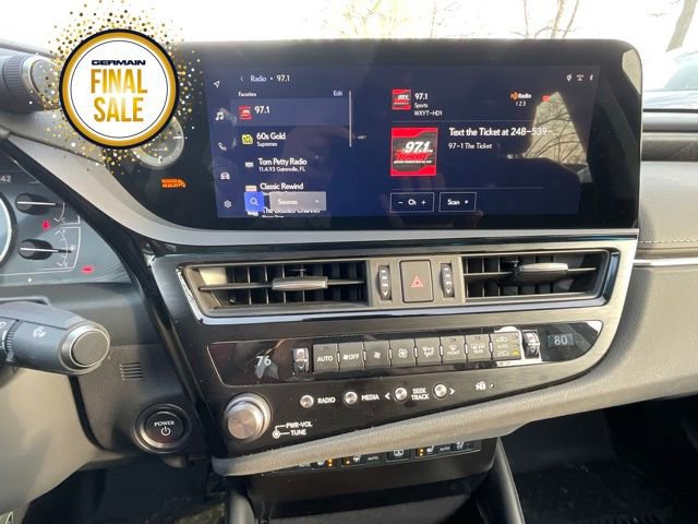 Certified 2025 Lexus ES 300h w/ Luxury Package image 16