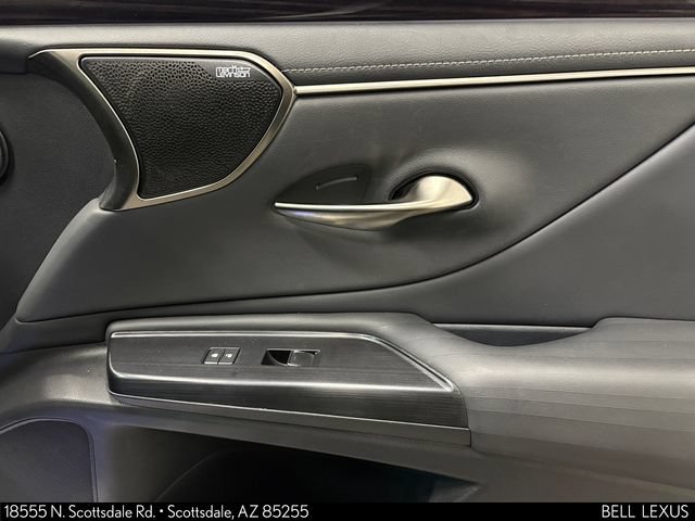 Used 2021 Lexus ES 300h w/ Accessory Package FWD image 26