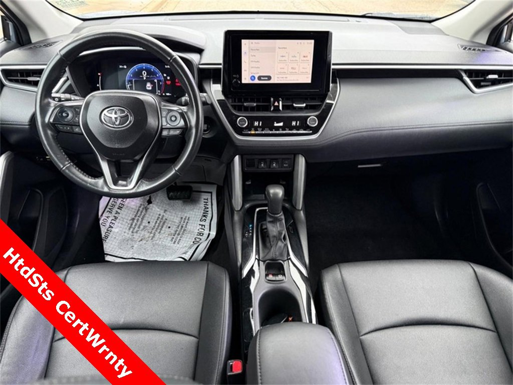 Used 2024 Toyota Corolla Cross XLE image 13