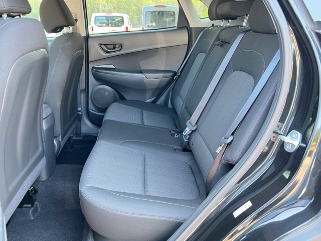 Used 2022 Hyundai Kona SEL w/ Cargo Package FWD image 8