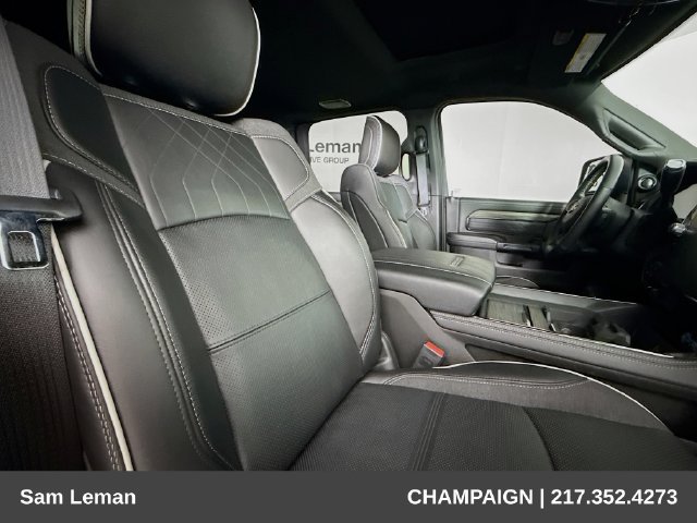 Used 2025 RAM 2500 Limited AWD/4WD image 28