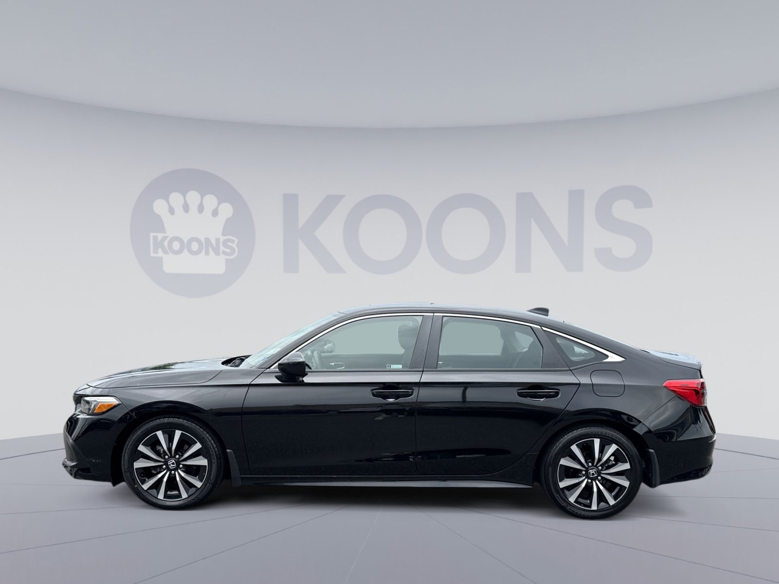 Used 2023 Honda Civic EX image 2