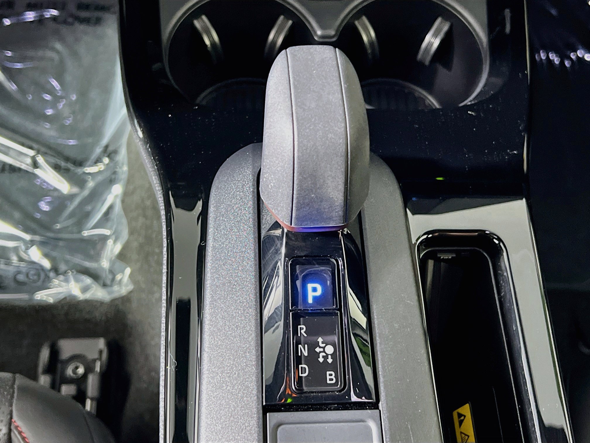 Used 2025 Toyota Prius Plug-In Hybrid FWD image 23